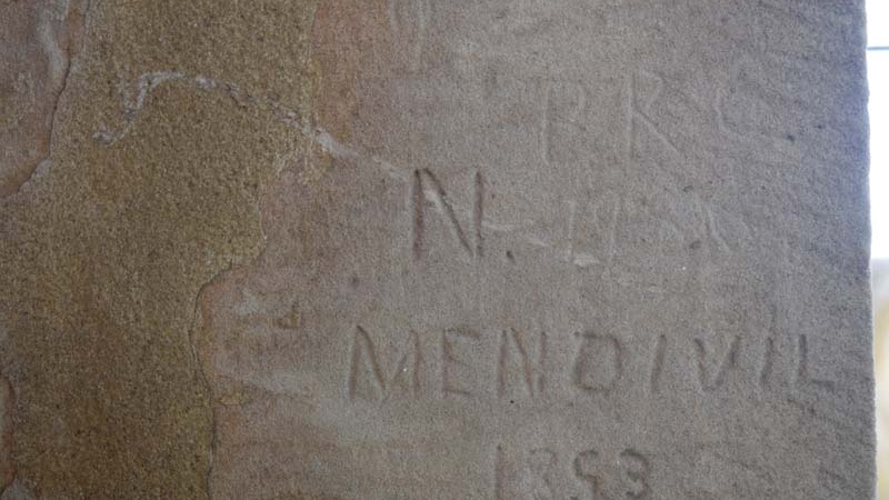 Nicomedes de Mendivil, inscripción USAL