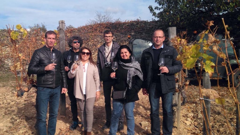 María Heredia junto a algunos de los socios de Wine&amp;Senses en Hungría